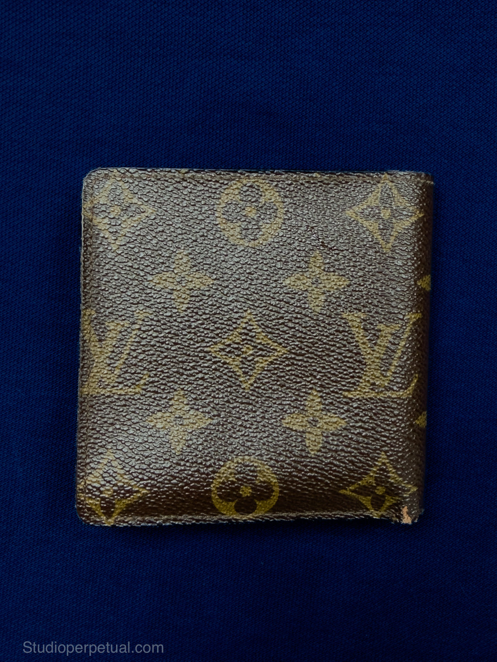 Louis Vuitton Monogram Bi-Fold Wallet