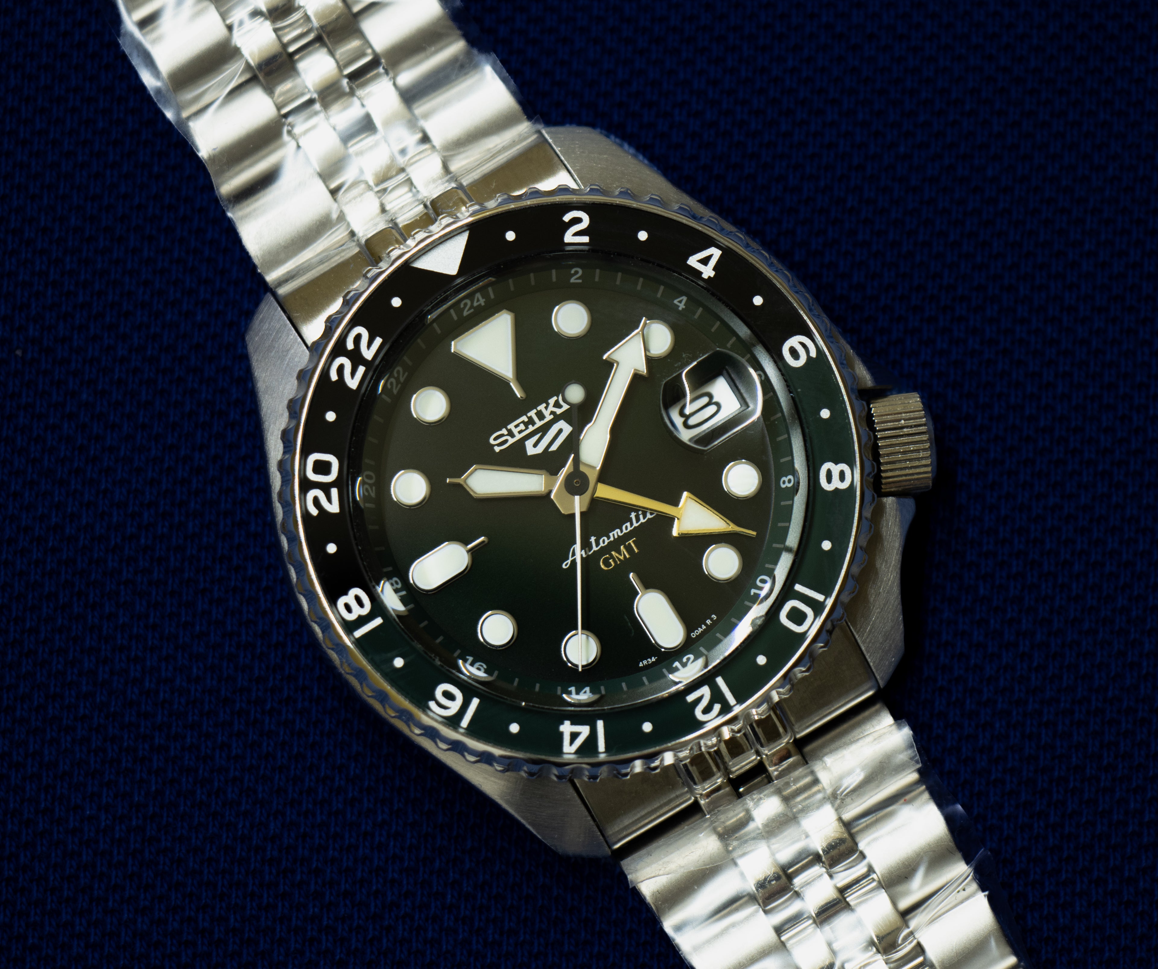 Seiko 5 GMT SSK035K1